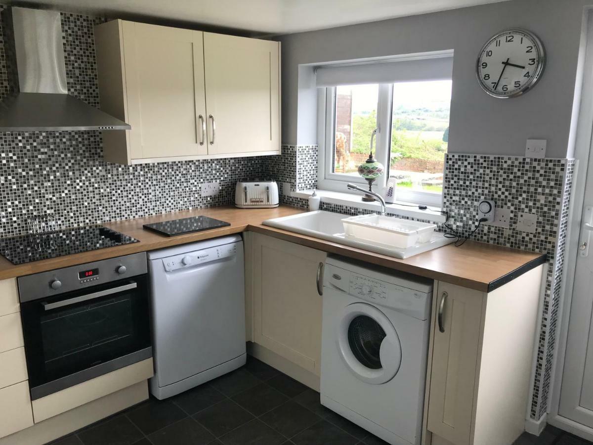 Valley View / Gwel Y Cwm Villa Ammanford Exterior foto