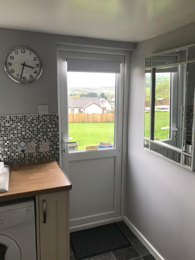Valley View / Gwel Y Cwm Villa Ammanford Exterior foto